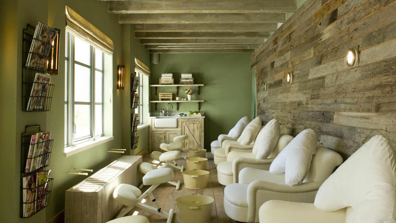 20 Unique Bridal Shower Venues for your Best in the USA